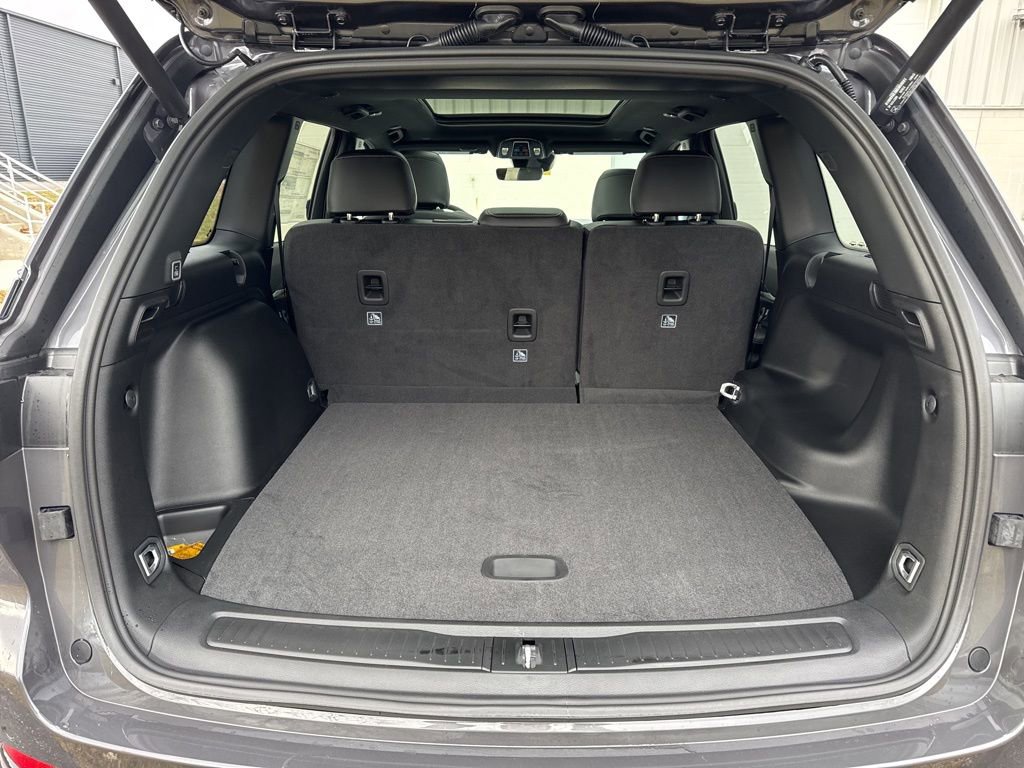 New 2025 Jeep Grand Cherokee Limited image 22