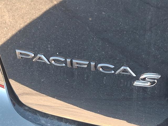 New 2026 Chrysler Pacifica Limited w/ S Appearance Package image 25