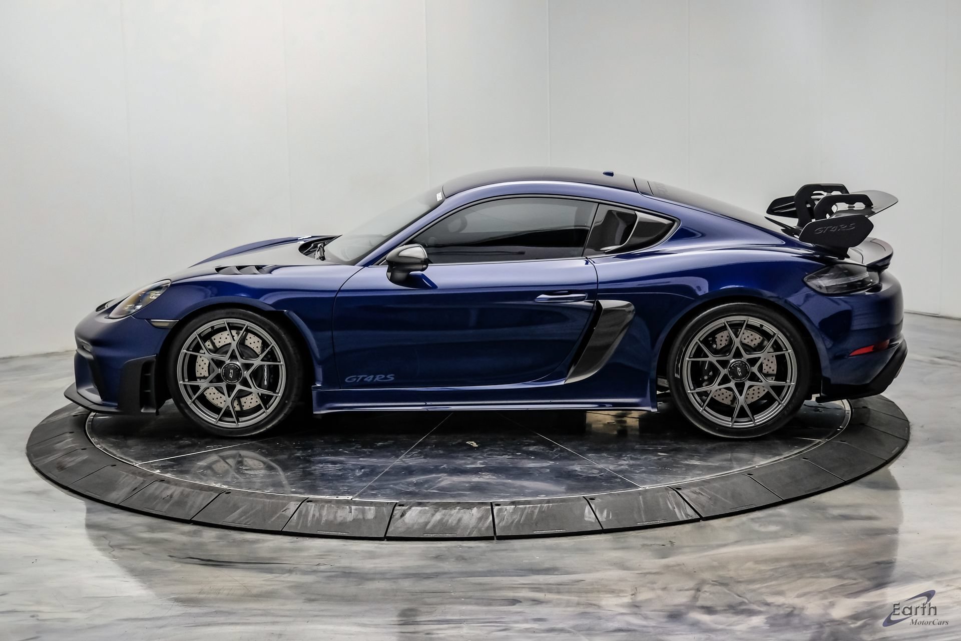 Used 2025 Porsche 718 Cayman GT4 RS RWD image 8
