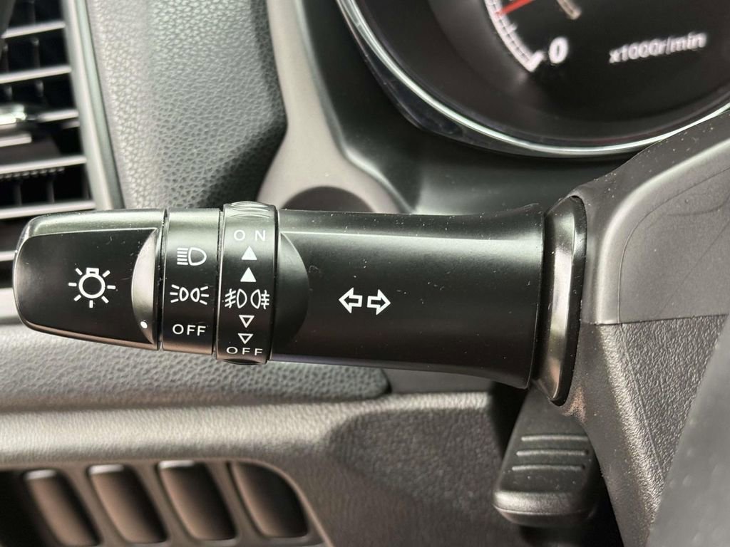 Used 2019 Mitsubishi Outlander Sport ES FWD image 21