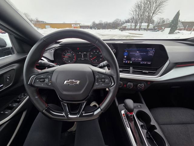 Used 2024 Chevrolet Trax RS image 19