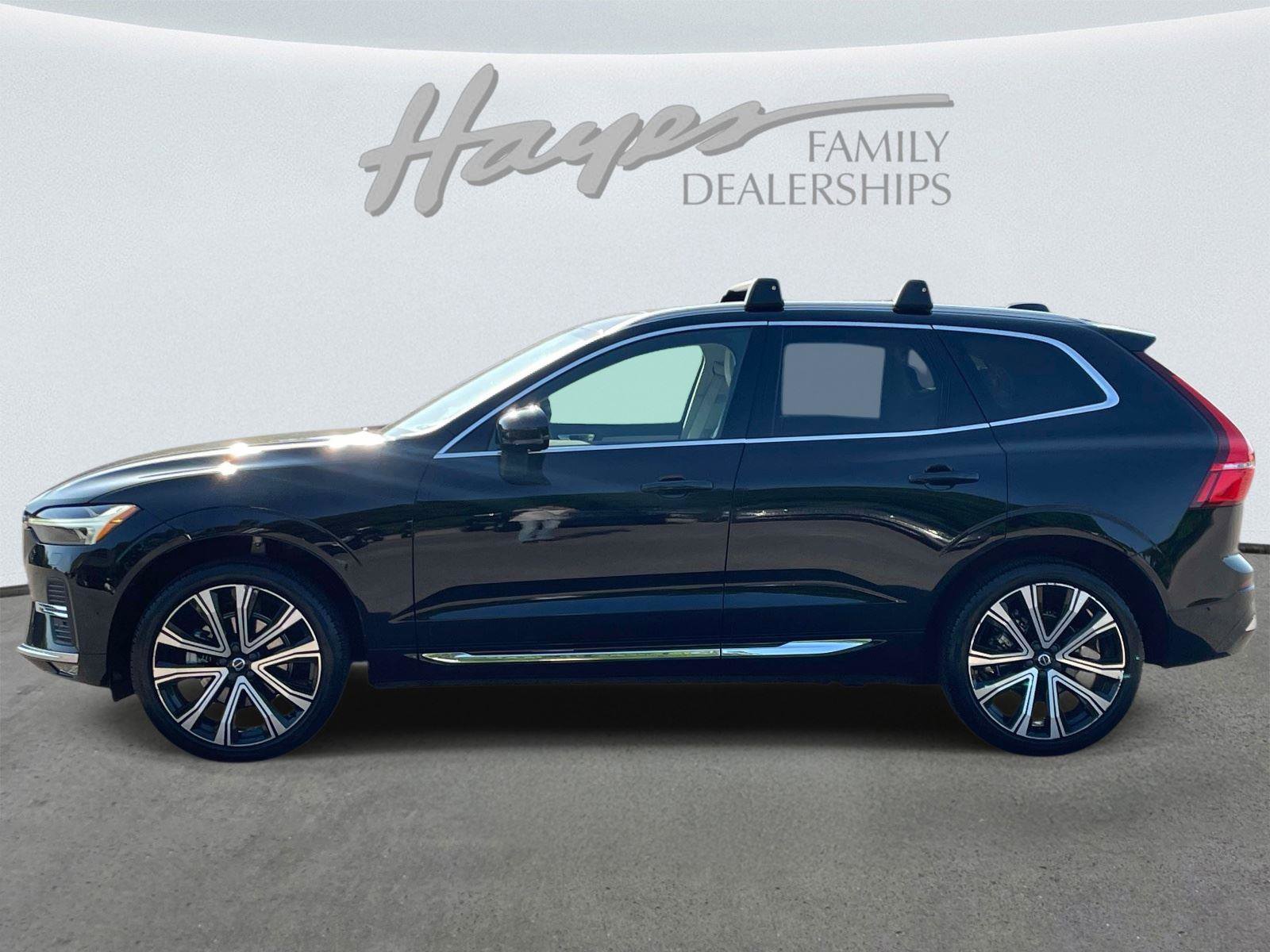Used 2023 Volvo XC60 B5 Ultimate w/ Protection Package Premier FWD image 6