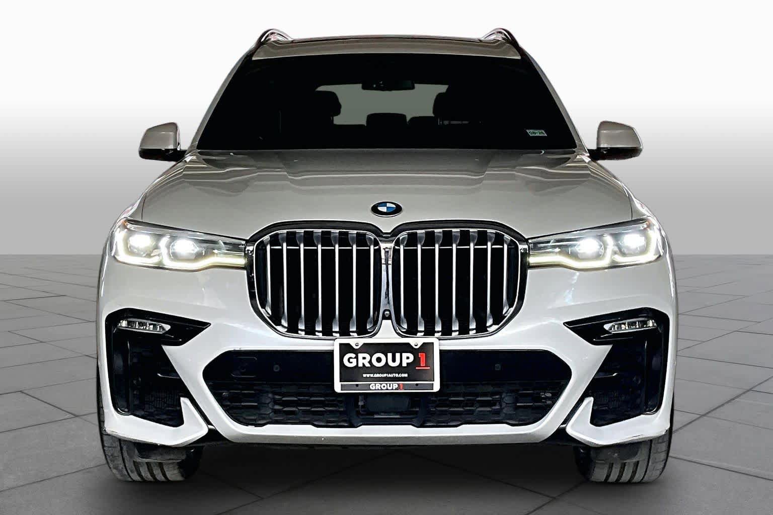 Used 2019 BMW X7 xDrive50i w/ M Sport Package AWD/4WD image 3