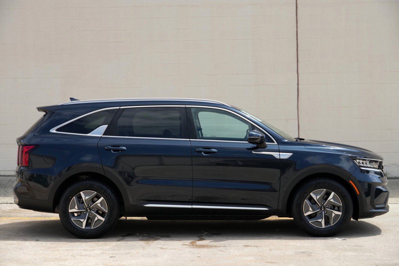 Used 2021 Kia Sorento S FWD image 52
