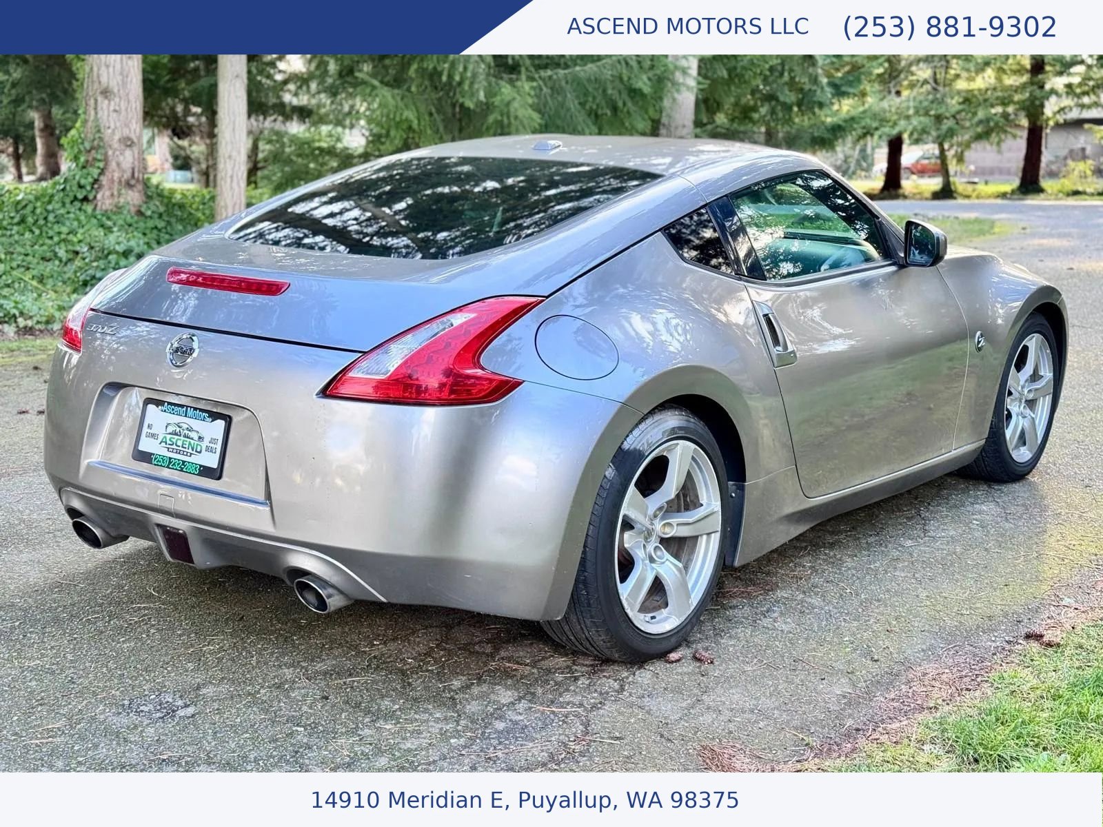 Used 2010 Nissan 370Z Touring image 5