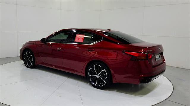 Certified 2023 Nissan Altima 2.5 SR FWD image 6