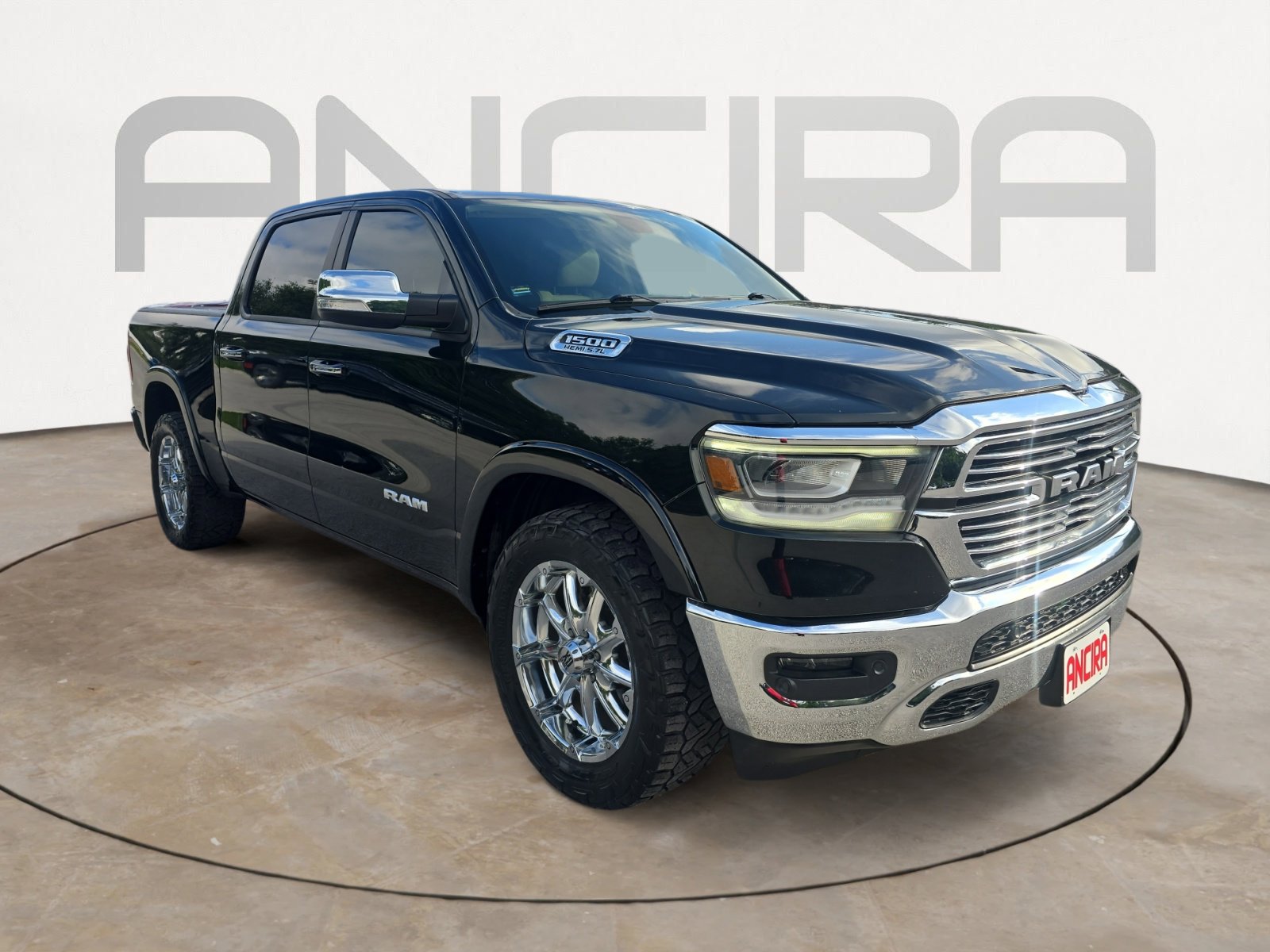Used 2019 RAM 1500 Laramie RWD image 4