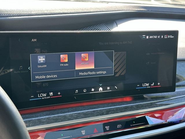 Used 2024 BMW 740i image 12