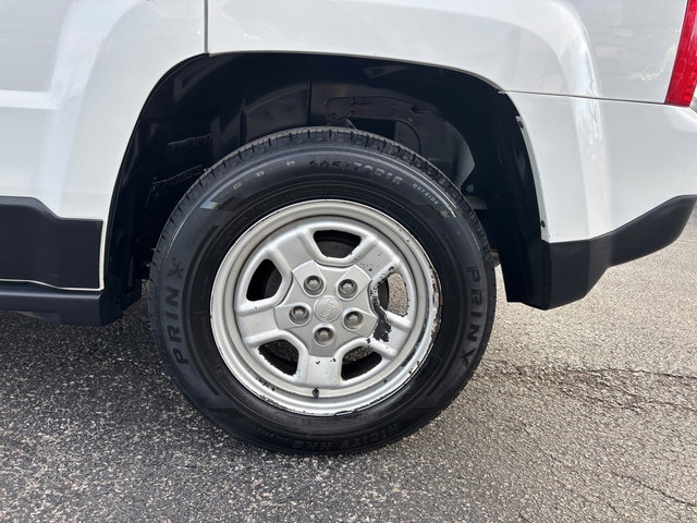 Used 2014 Jeep Patriot Sport image 24