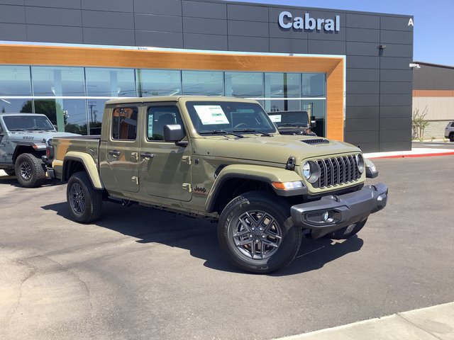 New 2025 Jeep Gladiator Sport AWD/4WD image 2