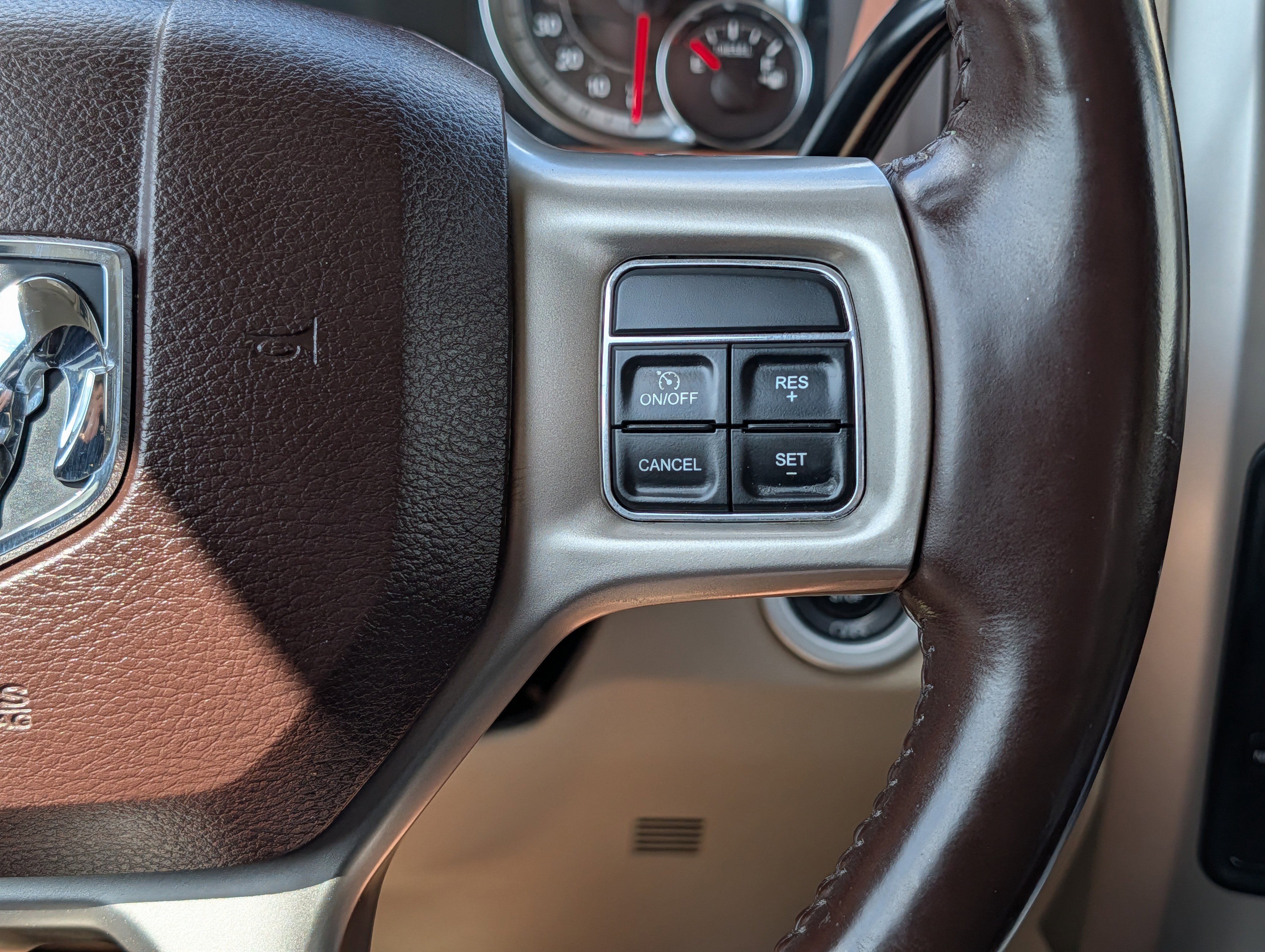 Used 2018 RAM 2500 Laramie image 28