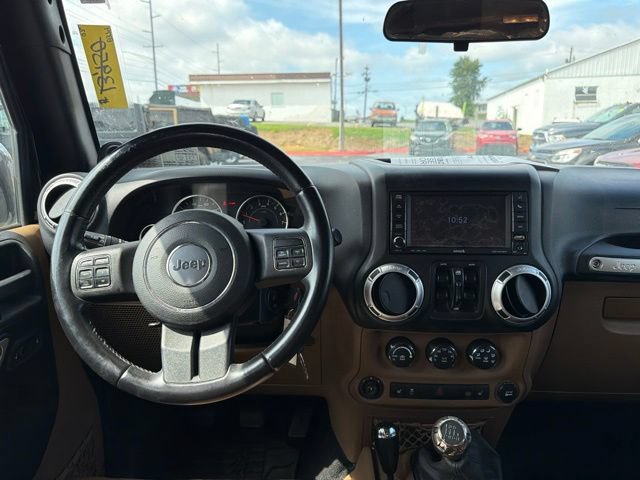 Used 2012 Jeep Wrangler Unlimited Sahara w/ Mopar Chrome Edition Group AWD/4WD image 11