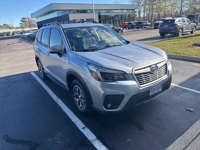 Used 2021 Subaru Forester Premium image 8
