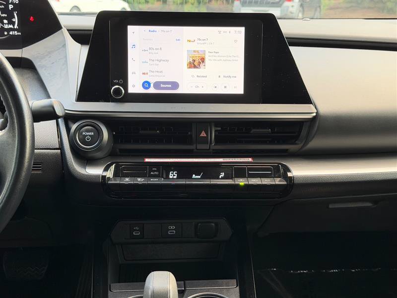 Used 2023 Toyota Prius LE FWD image 30