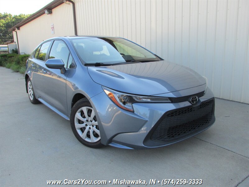 Used 2022 Toyota Corolla LE FWD image 1