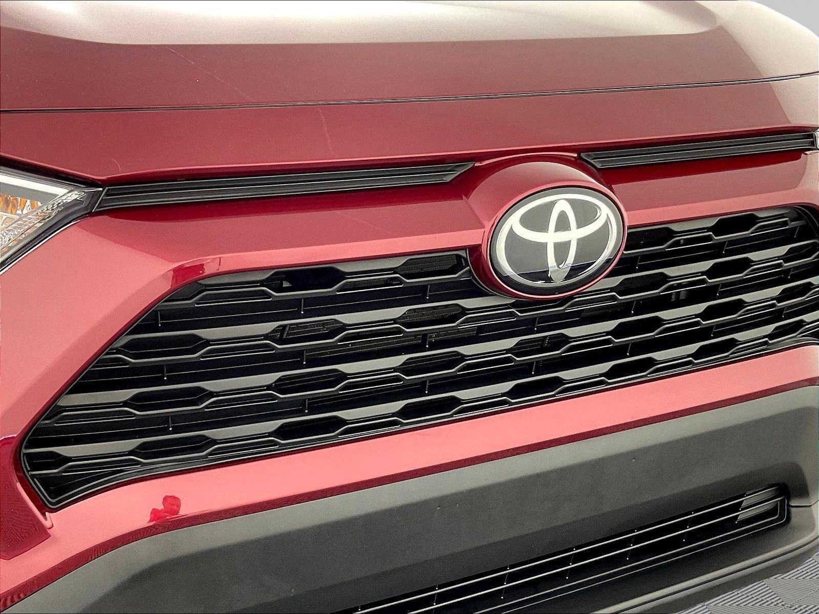 Used 2021 Toyota RAV4 XLE w/ Convenience Package AWD/4WD image 33