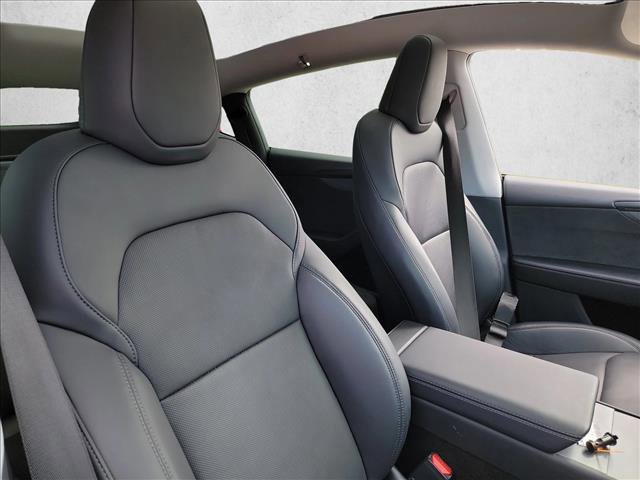 Used 2026 Tesla Model Y Long Range AWD/4WD image 15