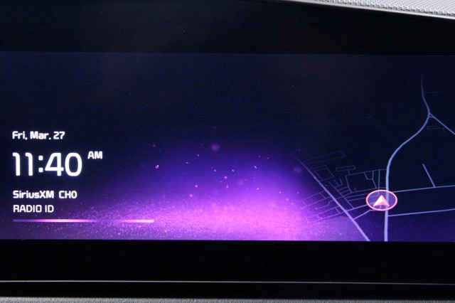 Used 2023 Kia Niro EX image 28