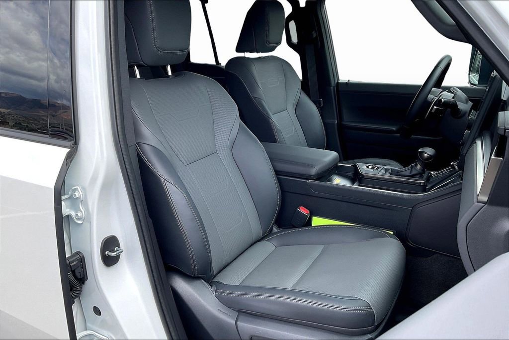 Used 2025 Lexus GX 550 w/ Cold Area Package image 29