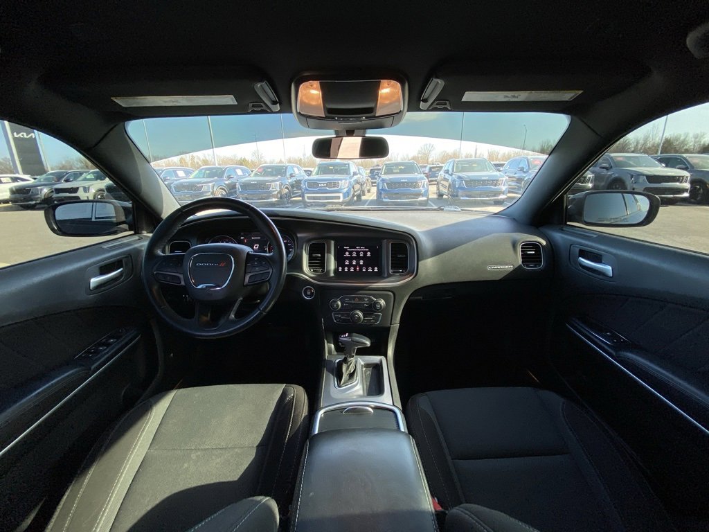 Used 2020 Dodge Charger SXT image 23