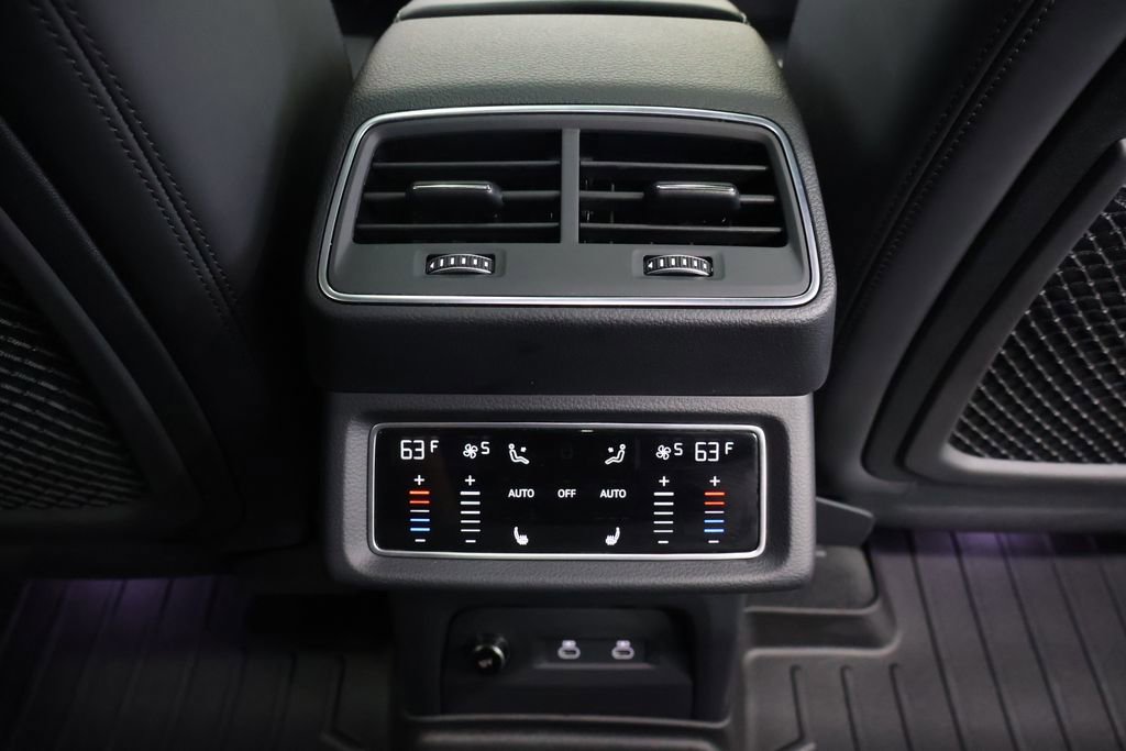 Used 2023 Audi e-tron S Premium Plus w/ Black Optic Package AWD/4WD image 25