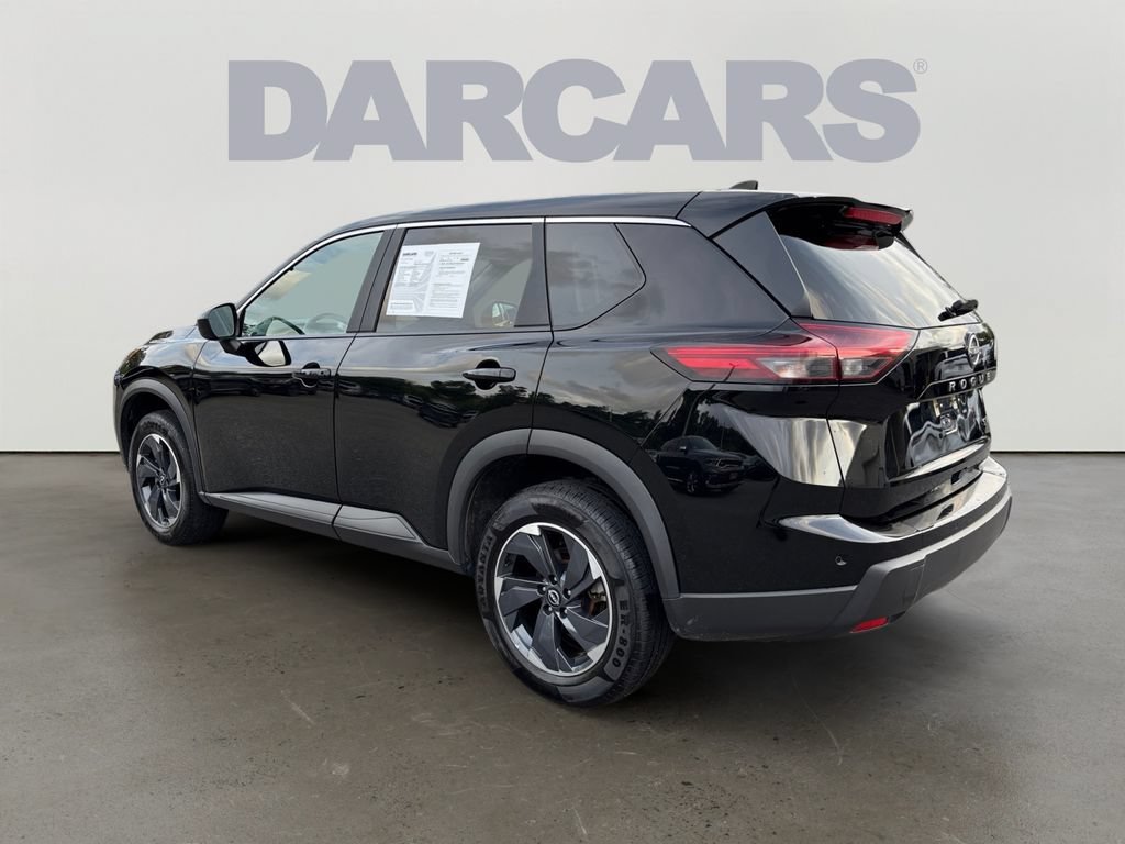 Used 2024 Nissan Rogue SV FWD image 5