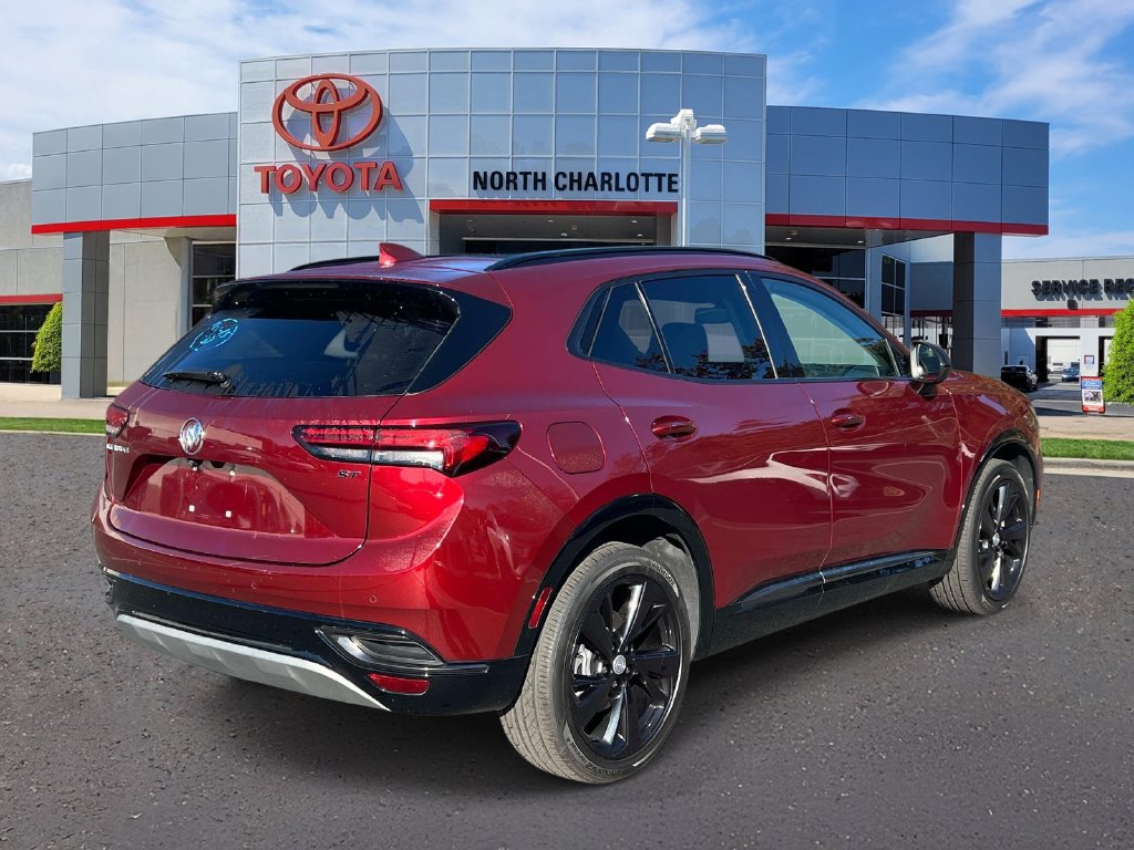 Used 2021 Buick Envision Essence w/ Technology Package I FWD image 8