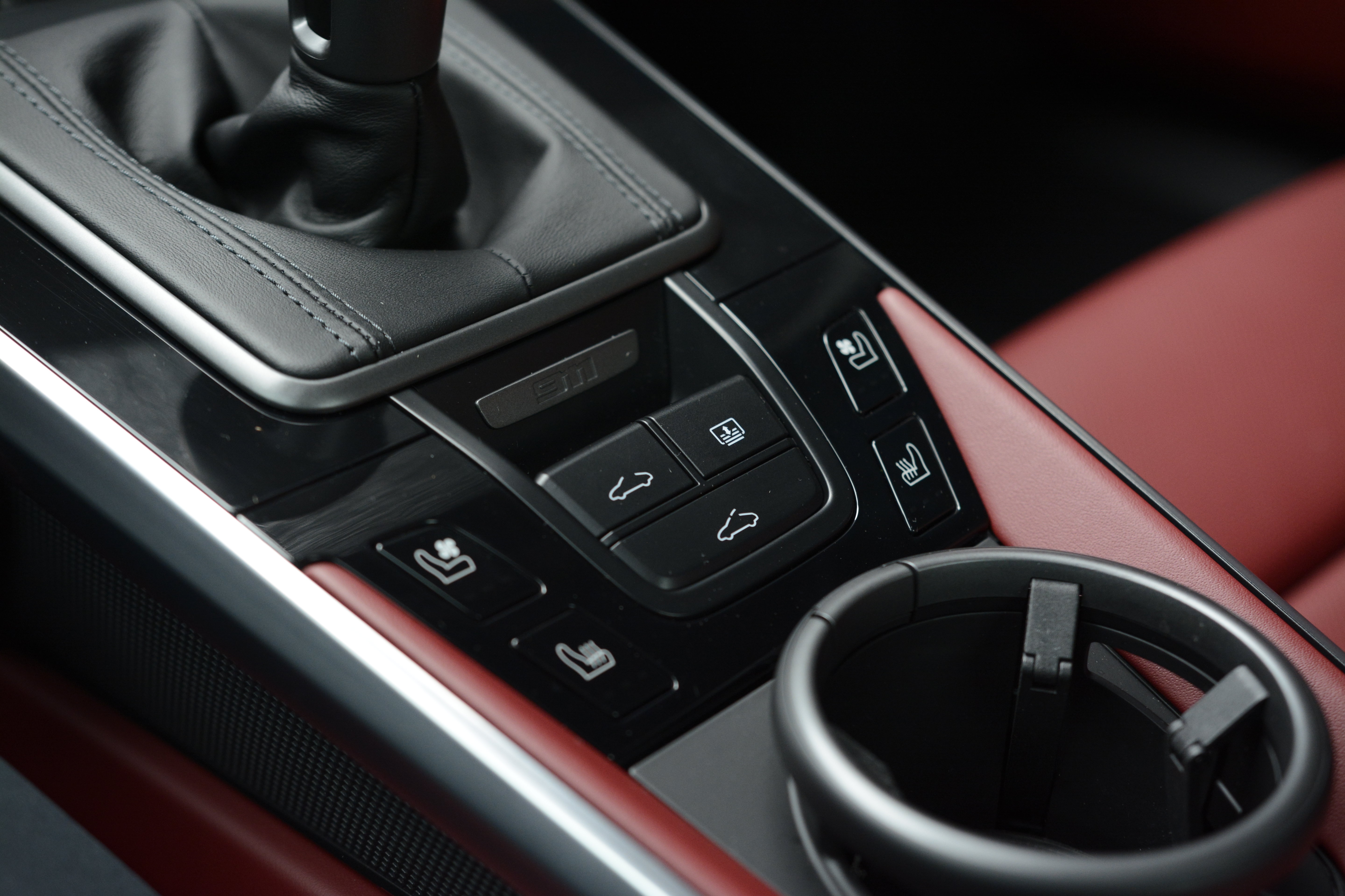 Certified 2023 Porsche 911 Carrera GTS RWD image 25