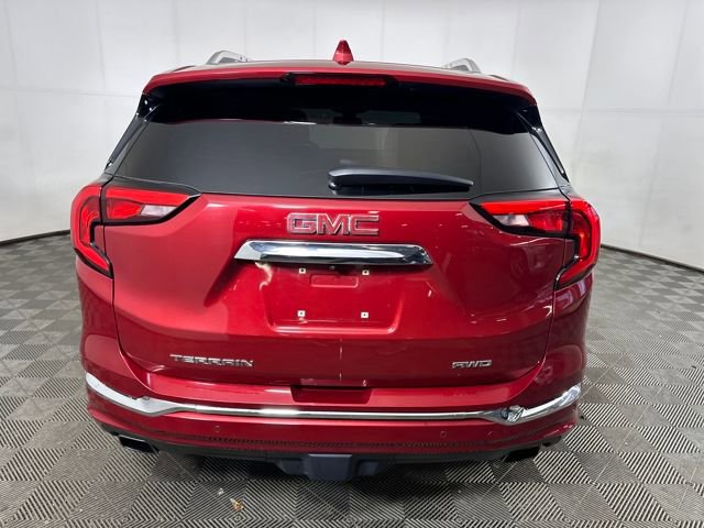 Used 2018 GMC Terrain Denali w/ Advanced Safety Package image 4