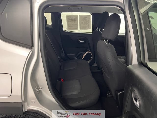 Used 2017 Jeep Renegade Latitude FWD image 37