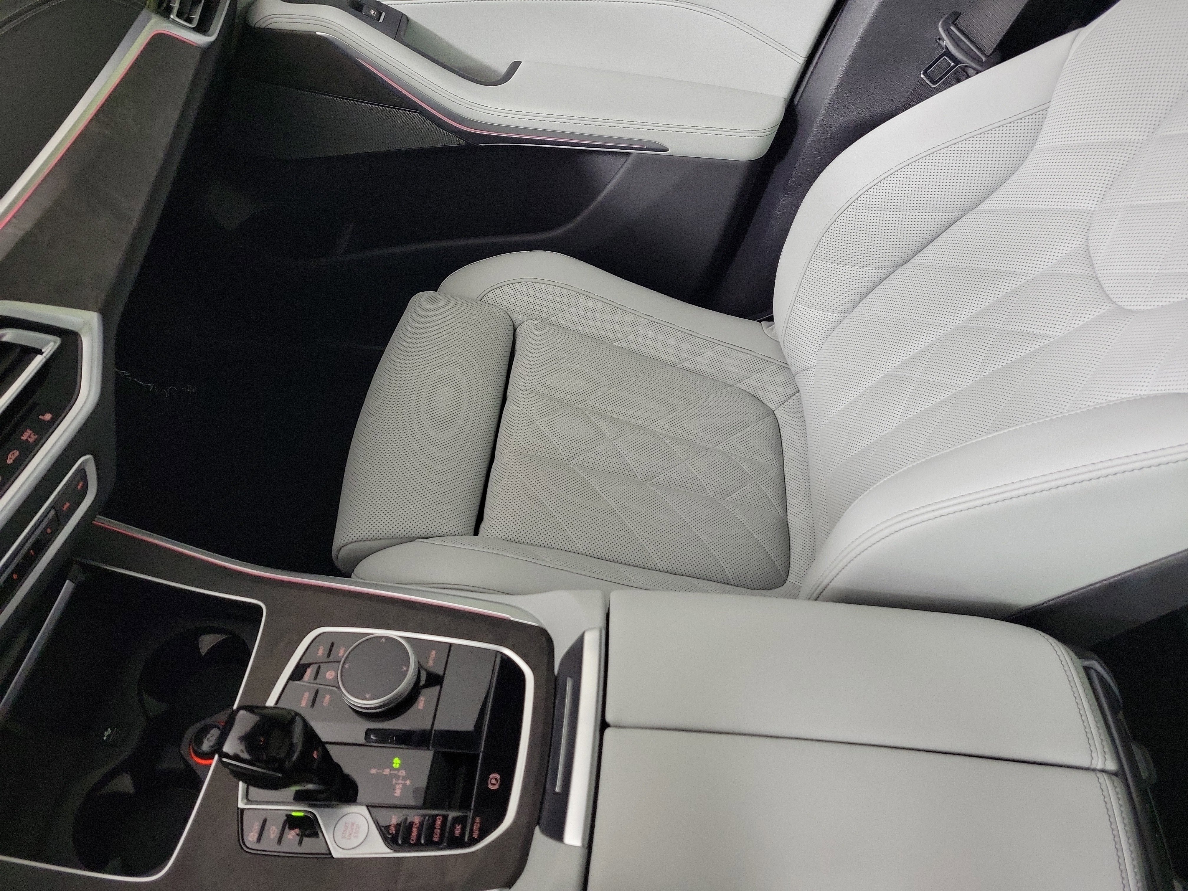 Certified 2023 BMW X5 xDrive40i w/ M Sport Package image 23