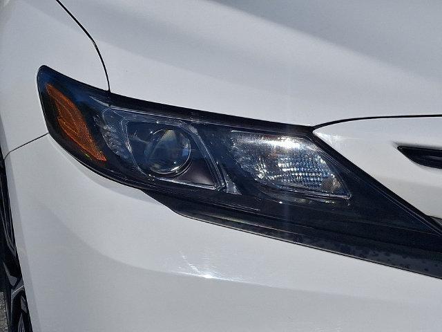 Used 2023 Toyota Camry SE w/ Cold Weather Package FWD image 12