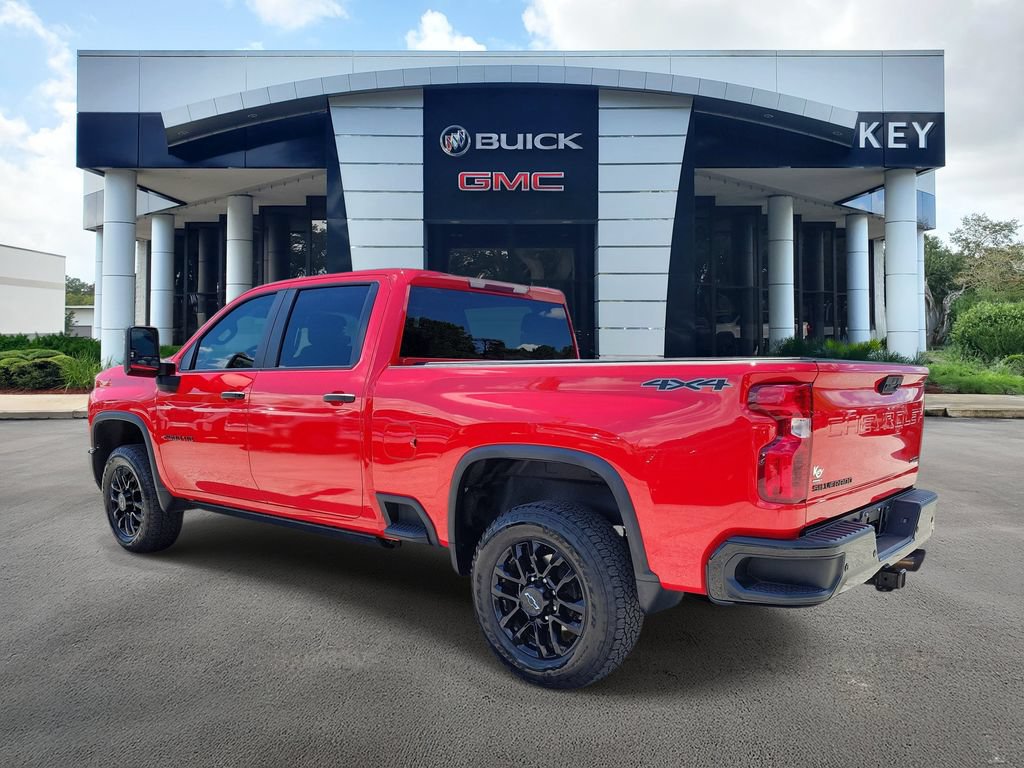 Used 2025 Chevrolet Silverado 2500 Custom w/ Custom Value Package AWD/4WD image 3