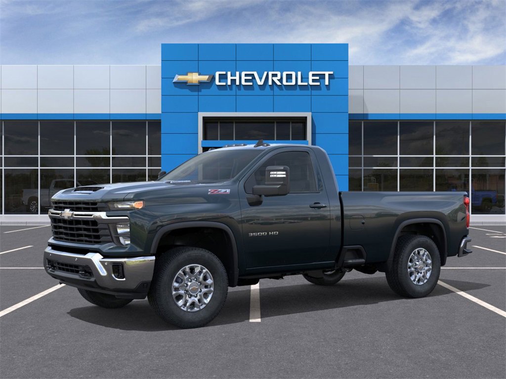 New 2026 Chevrolet Silverado 3500 LT image 2
