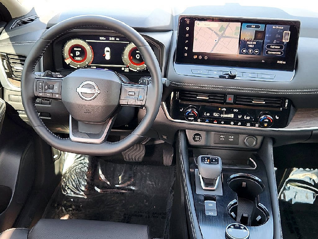 Used 2026 Nissan Rogue Platinum w/ Platinum Premium Package AWD/4WD image 28