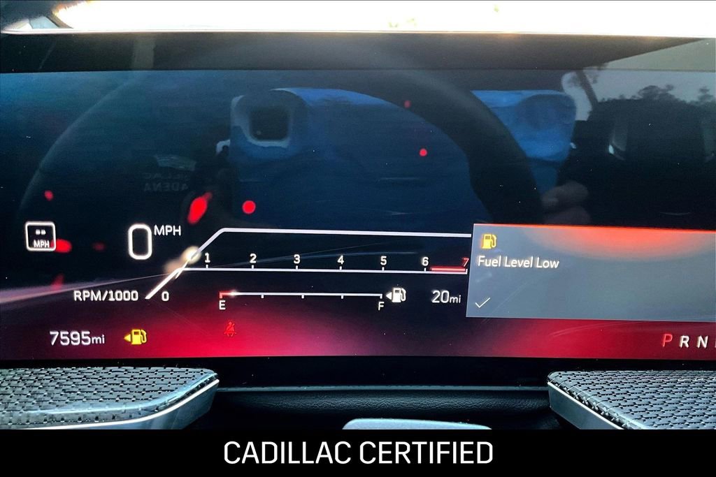 Used 2025 Cadillac Escalade ESV V w/ LPO, ONYX Package image 24