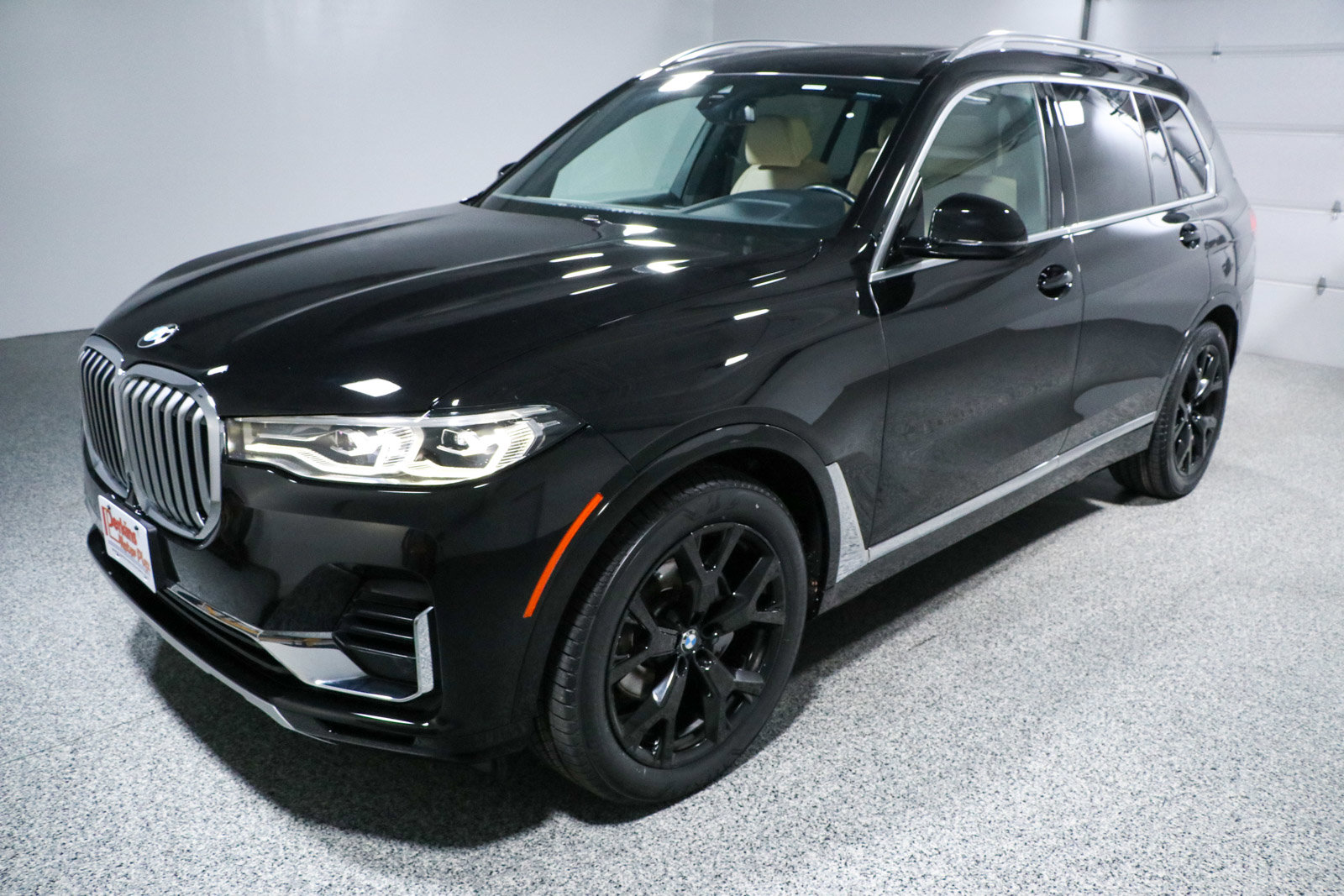 Used 2022 BMW X7 xDrive40i w/ Cold Weather Package image 34