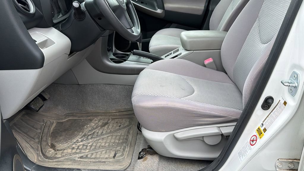 Used 2007 Toyota RAV4 2WD image 9