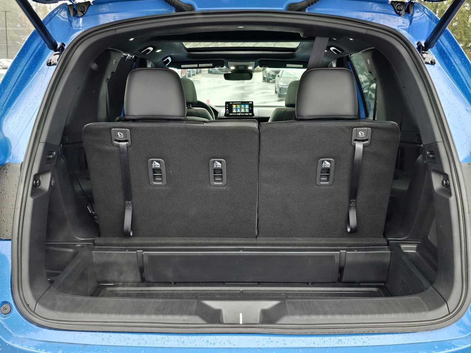 Used 2025 Honda Pilot TrailSport image 14