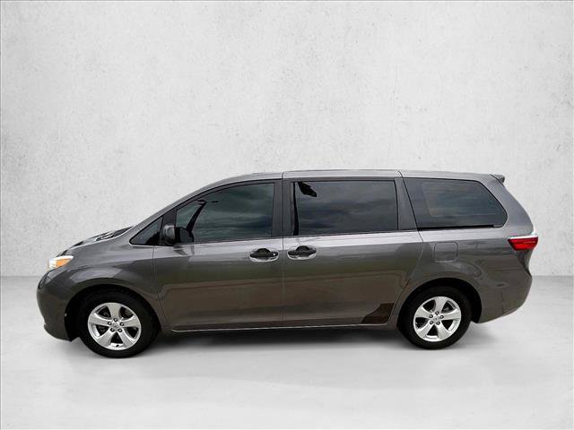 Used 2017 Toyota Sienna L FWD image 6