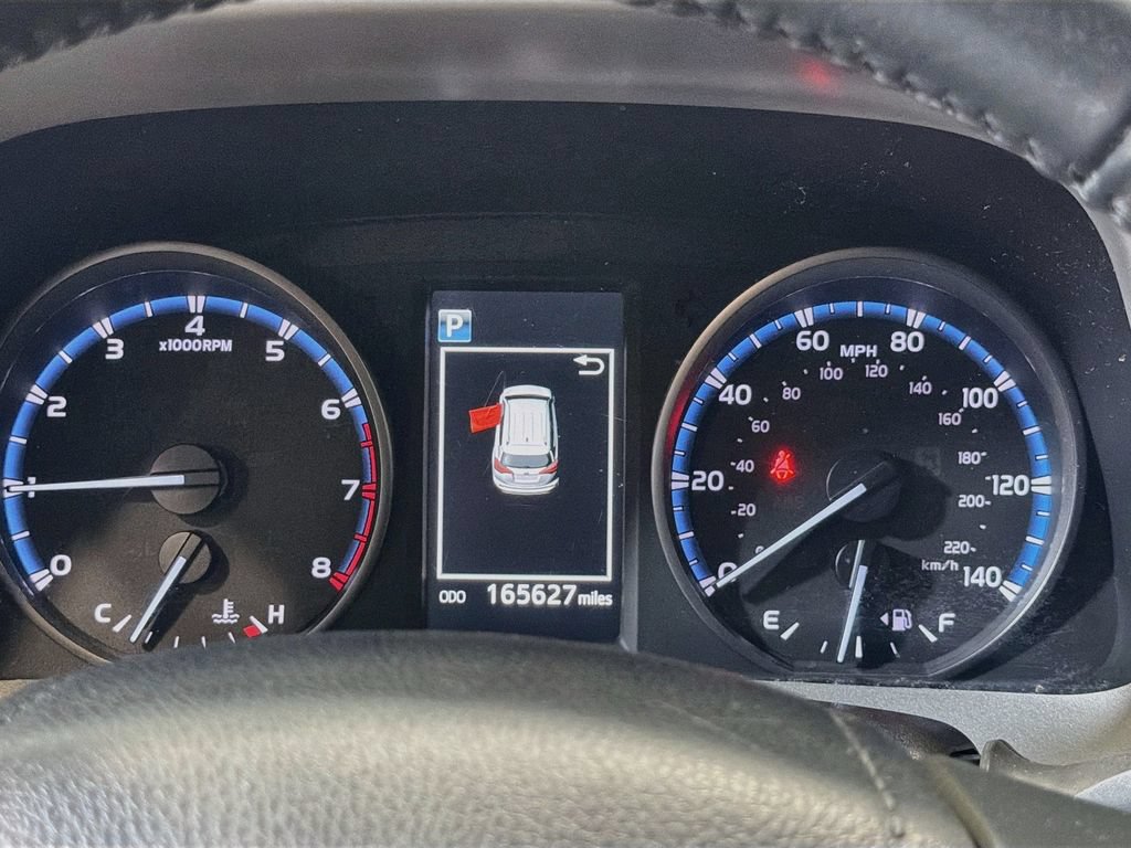 Used 2017 Toyota RAV4 XLE AWD/4WD image 9