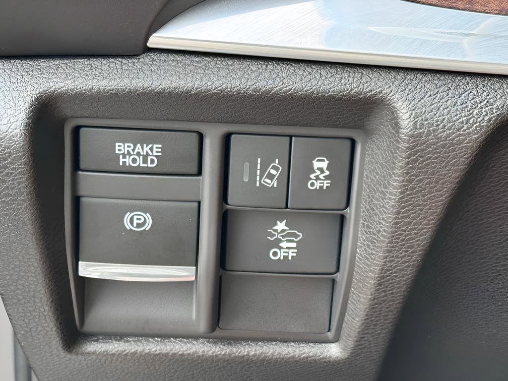 Used 2017 Acura MDX SH-AWD w/ Technology Package image 22