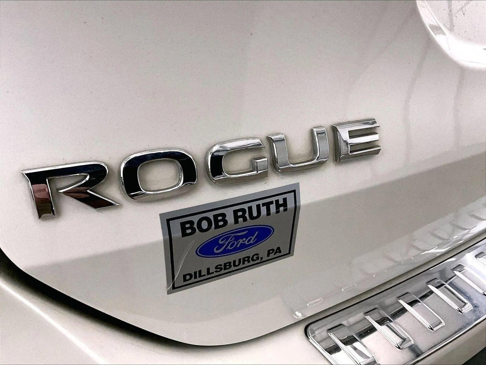 Used 2019 Nissan Rogue SL w/ Premium Package image 13