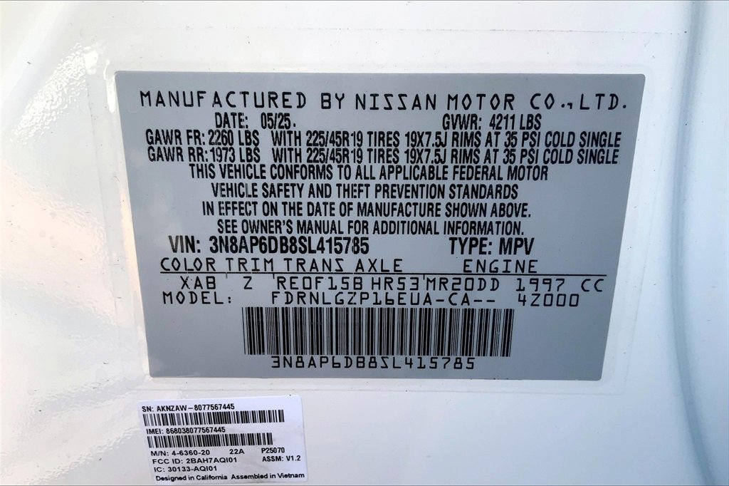 New 2025 Nissan Kicks SR image 13