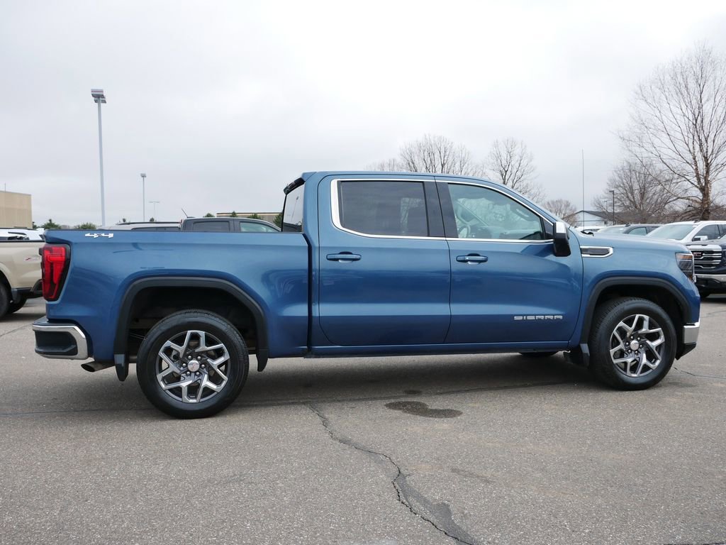 Used 2024 GMC Sierra 1500 SLE AWD/4WD image 11