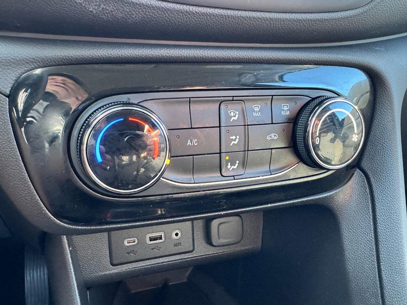 Used 2022 Buick Encore GX Preferred image 16