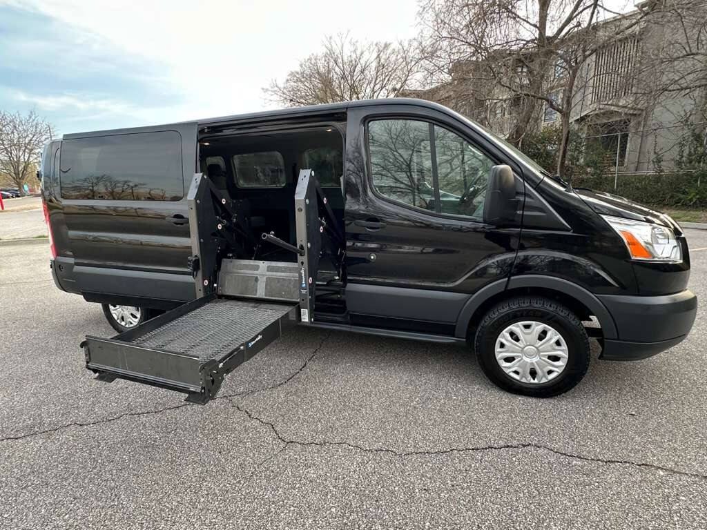 Used 2016 Ford Transit 350 XLT RWD image 9