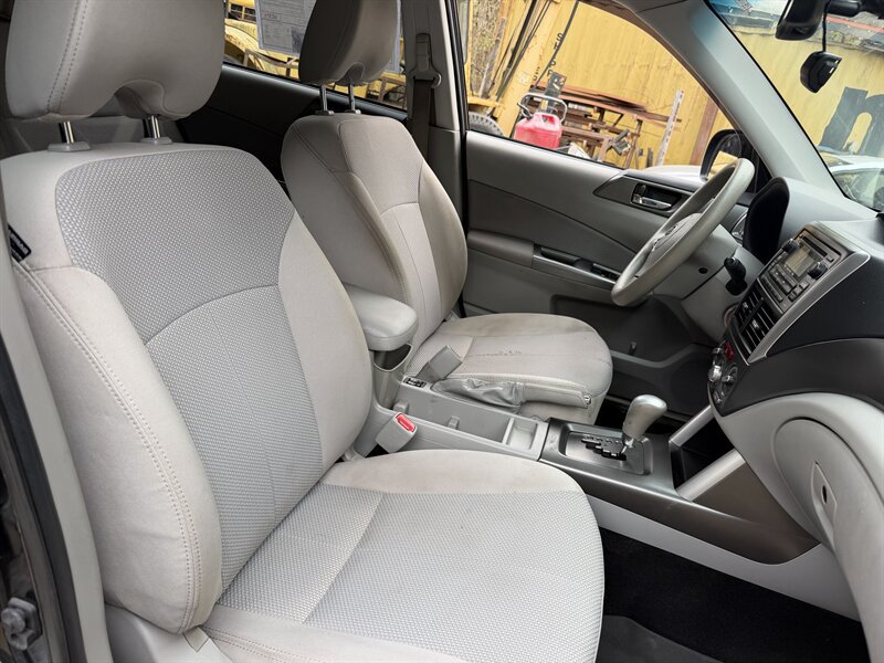 Used 2011 Subaru Forester 2.5X Premium AWD/4WD image 15