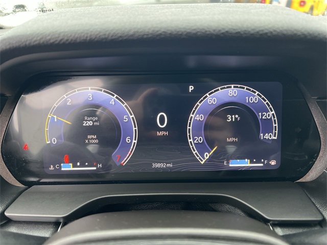 Used 2023 Jeep Grand Cherokee Altitude image 23