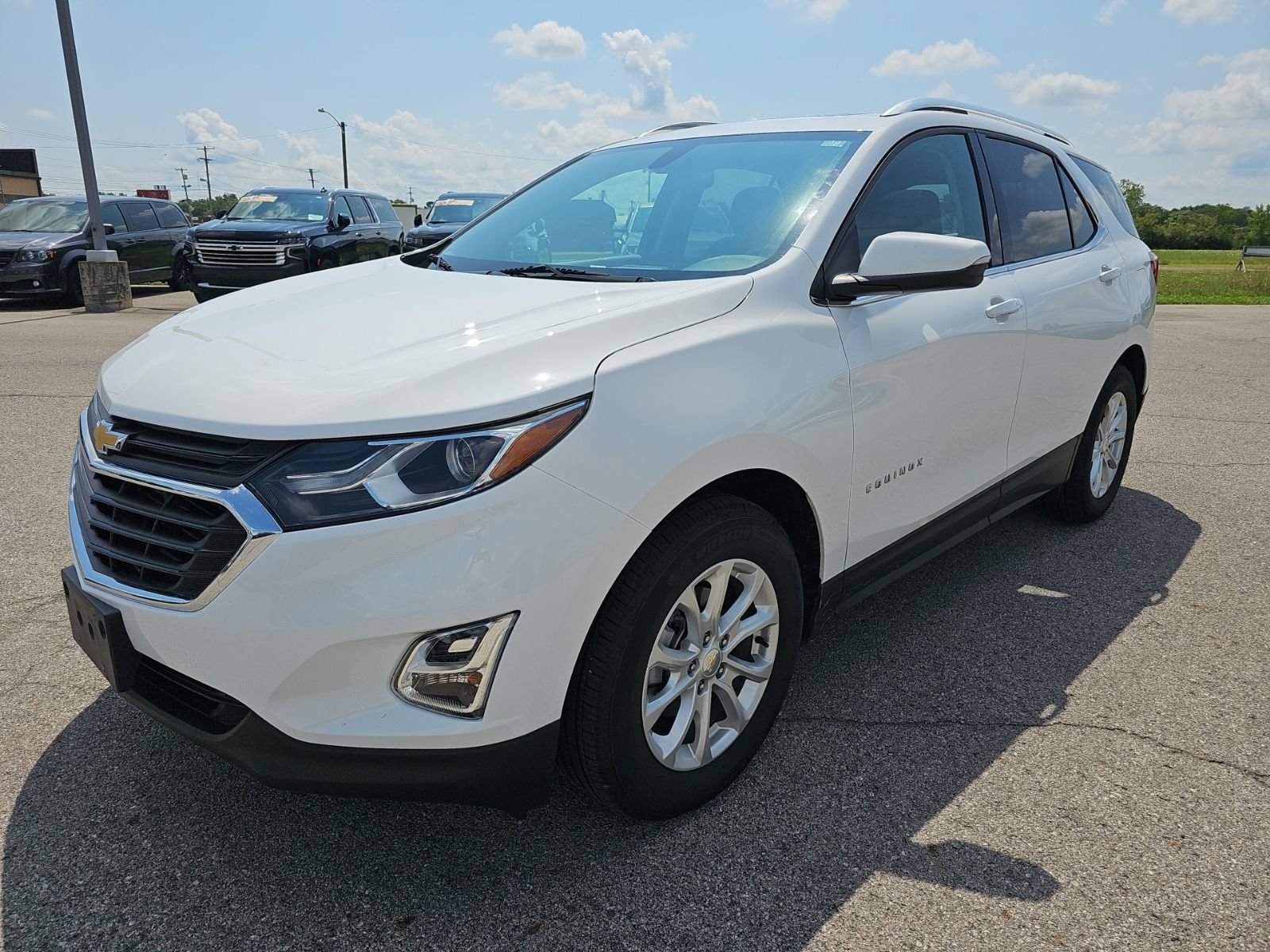 Used 2019 Chevrolet Equinox LT FWD image 3